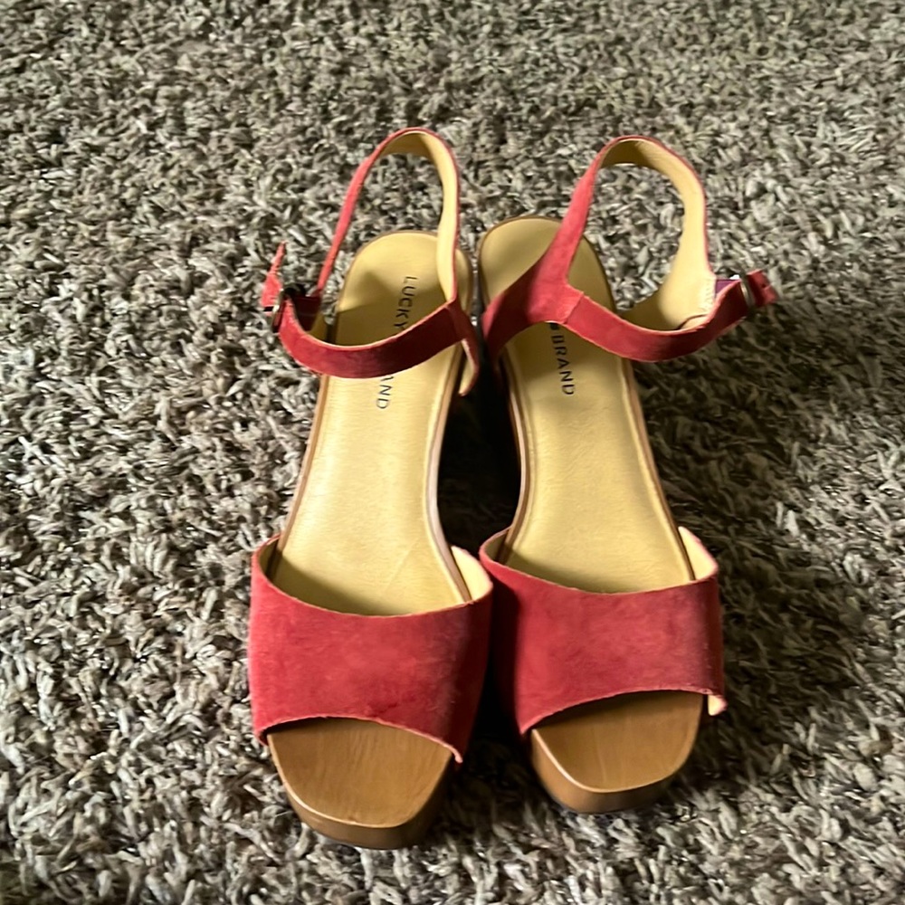 Lucky brand platform shoes